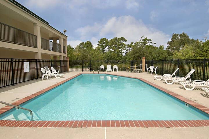 Pool 46 of 68