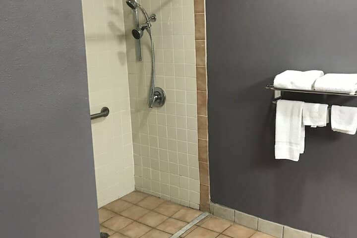 Room 44 of 68