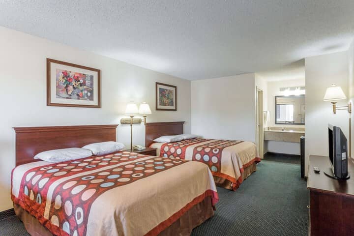 Room 18 of 68